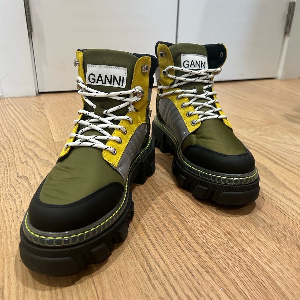 NWT GANNI HIKING BOOTS